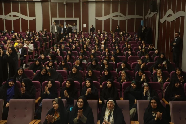 اسامی اعضای هیئت علمی منتخب سرآمدی آموزش دانشگاه فرهنگیان از استان اصفهان  7