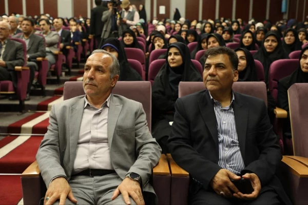 اعضای هیئت علمی منتخب سرآمدی آموزش دانشگاه فرهنگیان از استان اصفهان  11