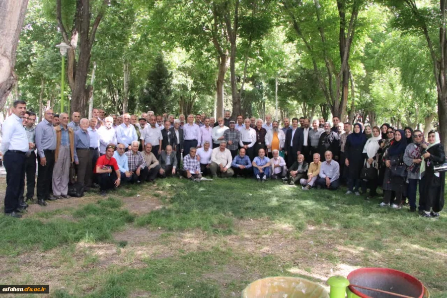 تجلیل از استادان و کارمندان برتر دانشگاه فرهنگیان استان اصفهان در هفته سرآمدی آموزش 9