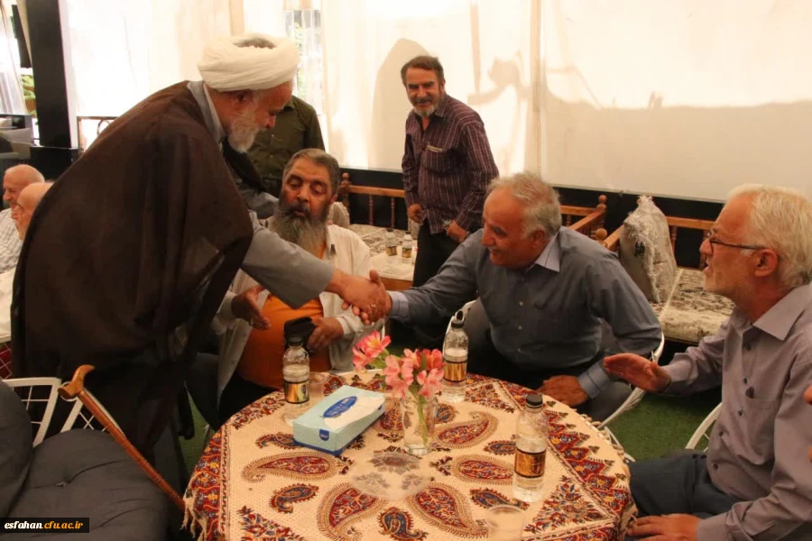 تجلیل از استادان و کارمندان برتر دانشگاه فرهنگیان استان اصفهان در هفته سرآمدی آموزش 12