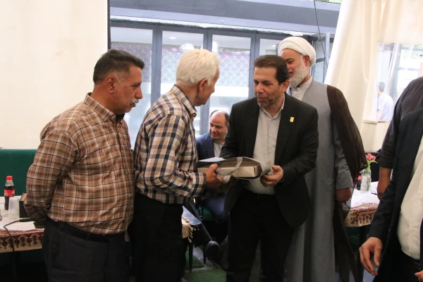 برگزاری اردوی تفریحی بازنشستگان دانشگاه فرهنگیان استان اصفهان در باغبهادران
 13