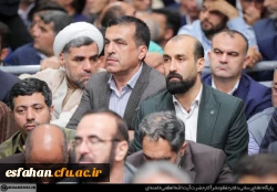 دانشگاه فرهنگیان متعلق به آموزش و پرورش است. اینکه حالا گاهی بین بعضی از محافل صحبت شده که این را ملحق کنند به فلان دانشگاه دیگر، این مصلحت نیست. این مال آموزش و پرورش است باید در اختیار آموزش و پرورش باشد. دانشگاه فرهنگیان محل تربیت همان عنصری است که آن 