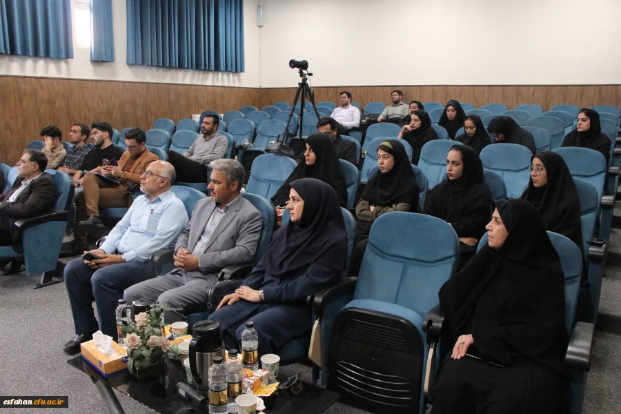 همایش بزرگداشت روز روابط عمومی و ارتباطات و تجلیل از کارشناسان روابط عمومی و یاوران رسانه 5