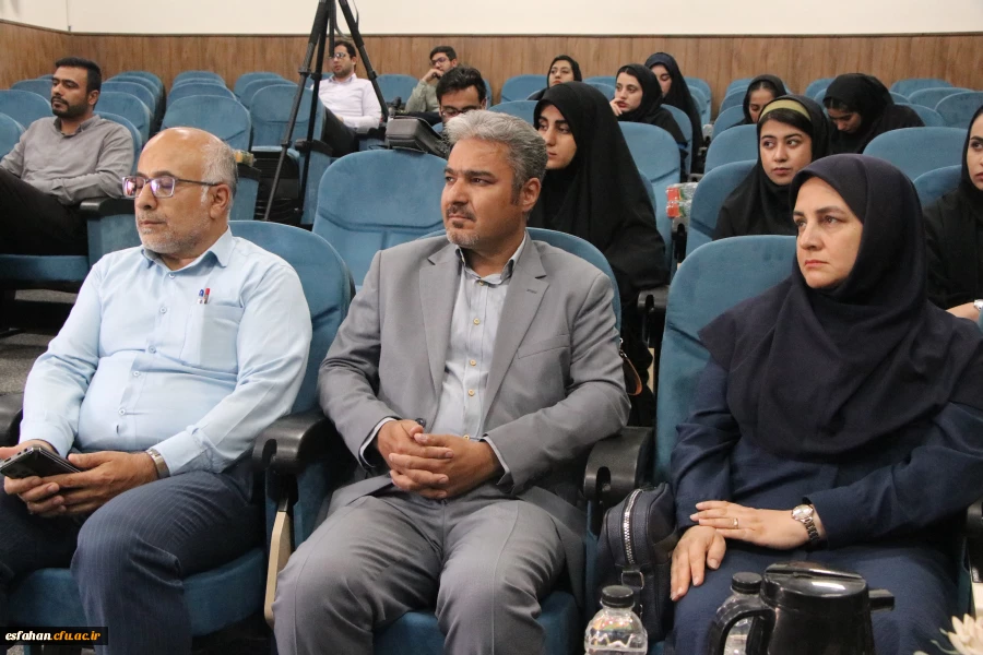 همایش بزرگداشت روز روابط عمومی و ارتباطات و تجلیل از کارشناسان روابط عمومی و یاوران رسانه 6