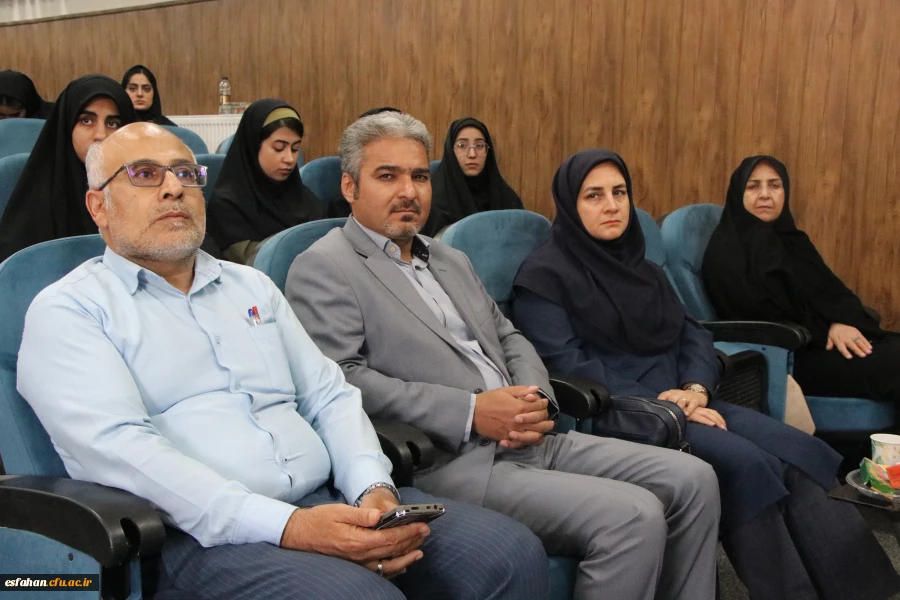 همایش بزرگداشت روز روابط عمومی و ارتباطات و تجلیل از کارشناسان روابط عمومی و یاوران رسانه 7