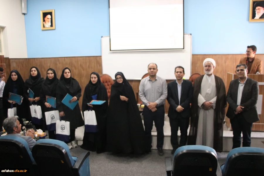 همایش بزرگداشت روز روابط عمومی و ارتباطات و تجلیل از کارشناسان روابط عمومی و یاوران رسانه 10