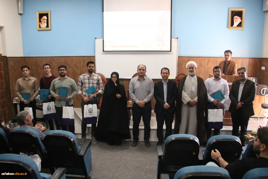 همایش بزرگداشت روز روابط عمومی و ارتباطات و تجلیل از کارشناسان روابط عمومی و یاوران رسانه 3