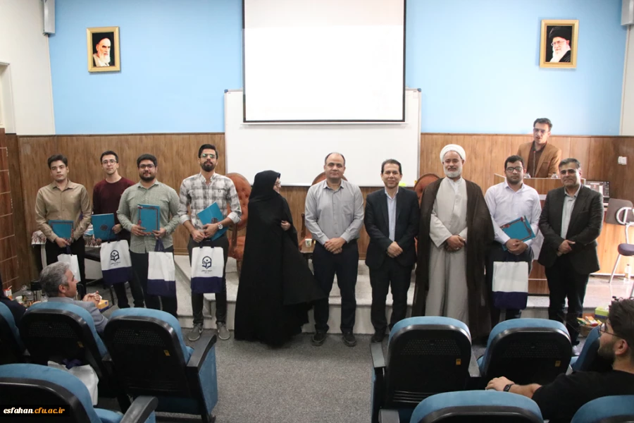 همایش بزرگداشت روز روابط عمومی و ارتباطات و تجلیل از کارشناسان روابط عمومی و یاوران رسانه 24