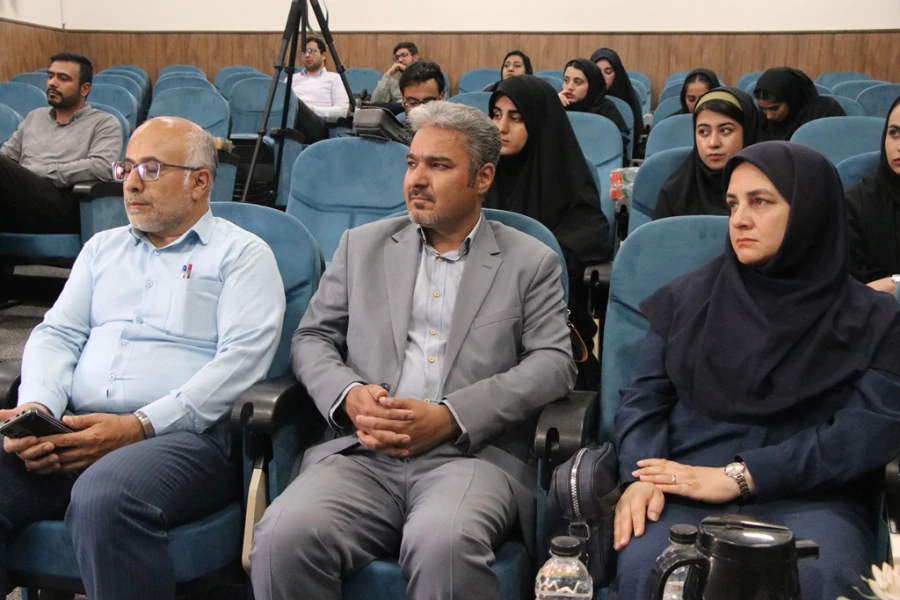 همایش بزرگداشت روز روابط عمومی و ارتباطات و تجلیل از کارشناسان روابط عمومی و یاوران رسانه 15