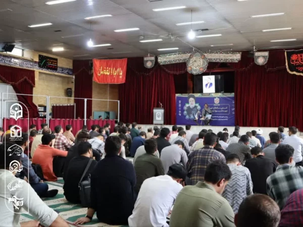 مراسم گرامیداشت شهیدان اردیبهشت با حضور سخنگوی دولت در پردیس شهید باهنر اصفهان برگزار شد
 2