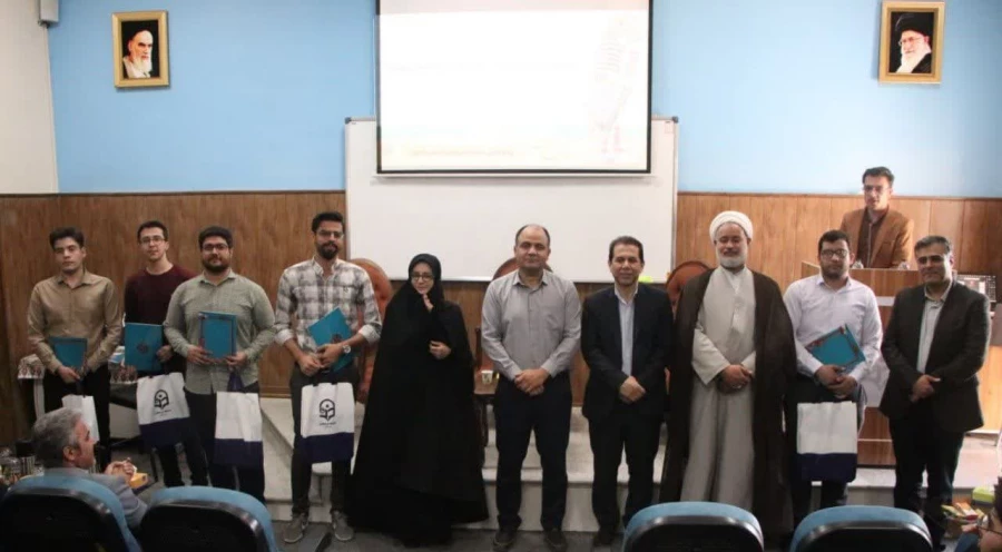 همایش بزرگداشت روز روابط عمومی و ارتباطات و تجلیل از کارشناسان روابط عمومی و یاوران رسانه 25