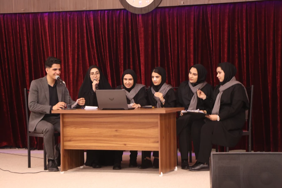 «قطار مجریان جوان» به ایستگاه اول رسید. 4