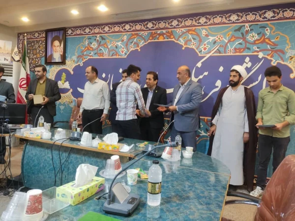 جلسه ستاد شاهد و ایثارگر استان اصفهان 10