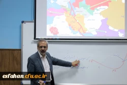 چهارمین دوره توانمندسازی حلقه های میانی(حامیم) برای دانشجومعلمان دانشگاه فرهنگیان اصفهان برگزار شد. 9