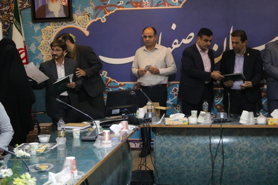 جلسه ستاد شاهد و ایثارگر استان اصفهان 12