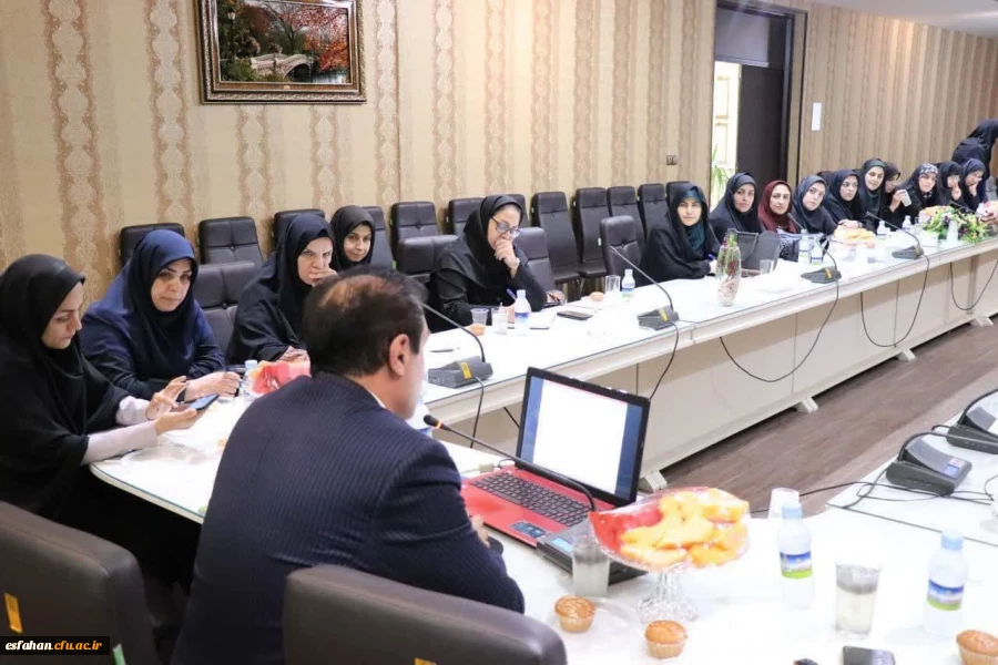 کارگاه تخصصی آموزش و شیوه نامه ارتقا اعضای هیات علمی 5