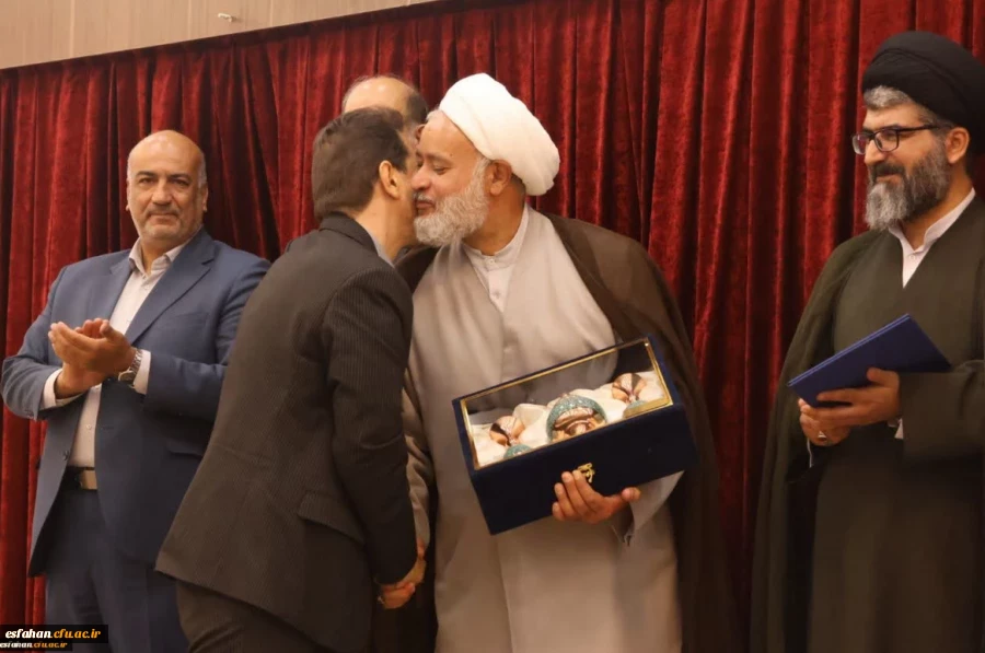 مراسم تکریم و معارفه سرپرست دانشگاه فرهنگیان استان اصفهان  15