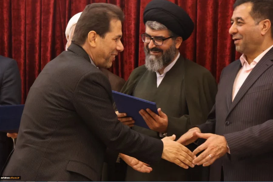 مراسم تکریم و معارفه سرپرست دانشگاه فرهنگیان استان اصفهان  16