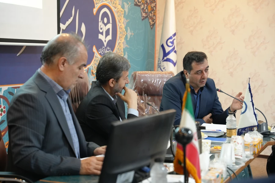 نشست هیات امنای دانشگاه فرهنگیان استان اصفهان 12
