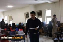 بازدید سرپرست دانشگاه فرهنگیان استان اصفهان از حوزه آزمون پردیس شهید باهنر یکی از حوزه های برگزاری آزمون متقاضیان اعزام به خارج معلمان آموزش و پرورش  در پردیس ها و مراکز دانشگاه فرهنگیان استان اصفهان  12