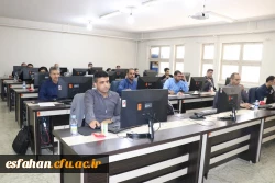 بازدید سرپرست دانشگاه فرهنگیان استان اصفهان از حوزه آزمون پردیس شهید باهنر یکی از حوزه های برگزاری آزمون متقاضیان اعزام به خارج معلمان آموزش و پرورش  در پردیس ها و مراکز دانشگاه فرهنگیان استان اصفهان  20