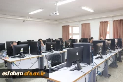 بازدید سرپرست دانشگاه فرهنگیان استان اصفهان از حوزه آزمون پردیس شهید باهنر یکی از حوزه های برگزاری آزمون متقاضیان اعزام به خارج معلمان آموزش و پرورش  در پردیس ها و مراکز دانشگاه فرهنگیان استان اصفهان  29