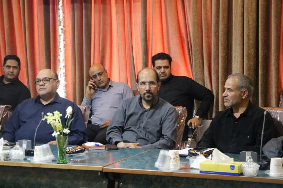 جلسه توجیهی ارزیابان مصاحبه متقاضیان ورود به دانشگاه فرهنگیان استان اصفهان 7