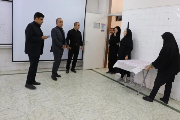 بازدید سرپرست و مسئولین دانشگاه فرهنگیان اصفهان از روند آماده سازی جهت مصاحبه داوطلبان ورود به دانشگاه فرهنگیان  3