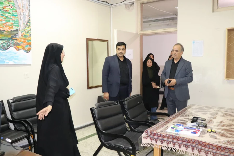 بازدید سرپرست و مسئولین دانشگاه فرهنگیان اصفهان از روند آماده سازی جهت مصاحبه داوطلبان ورود به دانشگاه فرهنگیان  4