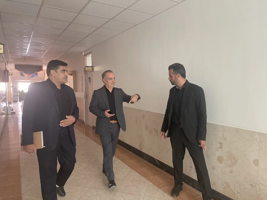 بازدید سرپرست و مسئولین دانشگاه فرهنگیان اصفهان از روند آماده سازی جهت مصاحبه داوطلبان ورود به دانشگاه فرهنگیان  5