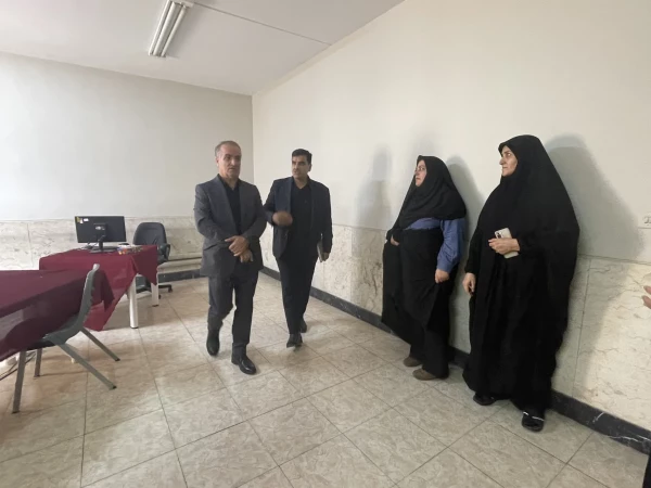 بازدید سرپرست و مسئولین دانشگاه فرهنگیان اصفهان از روند آماده سازی جهت مصاحبه داوطلبان ورود به دانشگاه فرهنگیان  10