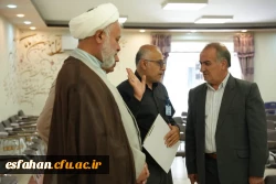 گزارش تصویری از بازدید سرپرست دانشگاه فرهنگیان استان اصفهان و مسئول نهاد مقام  معظم رهبری در دانشگاه فرهنگیان استان اصفهان از حوزه های برگزاری فرآیند ارزیابی مصاحبه  پذیرفته شدگان چند برابر ظرفیت  مستقر در پردیس ها و مراکز 7