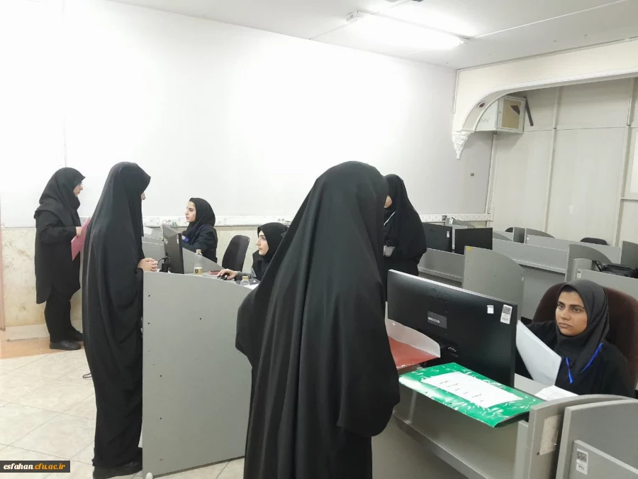 گزارش تصویری از بازدید سرپرست دانشگاه فرهنگیان استان اصفهان و مسئول نهاد مقام  معظم رهبری در دانشگاه فرهنگیان استان اصفهان از حوزه های برگزاری فرآیند ارزیابی مصاحبه  پذیرفته شدگان چند برابر ظرفیت  مستقر در پردیس ها و مراکز 19