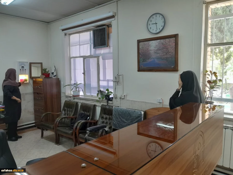 گزارش تصویری از بازدید سرپرست دانشگاه فرهنگیان استان اصفهان و مسئول نهاد مقام  معظم رهبری در دانشگاه فرهنگیان استان اصفهان از حوزه های برگزاری فرآیند ارزیابی مصاحبه  پذیرفته شدگان چند برابر ظرفیت  مستقر در پردیس ها و مراکز 17