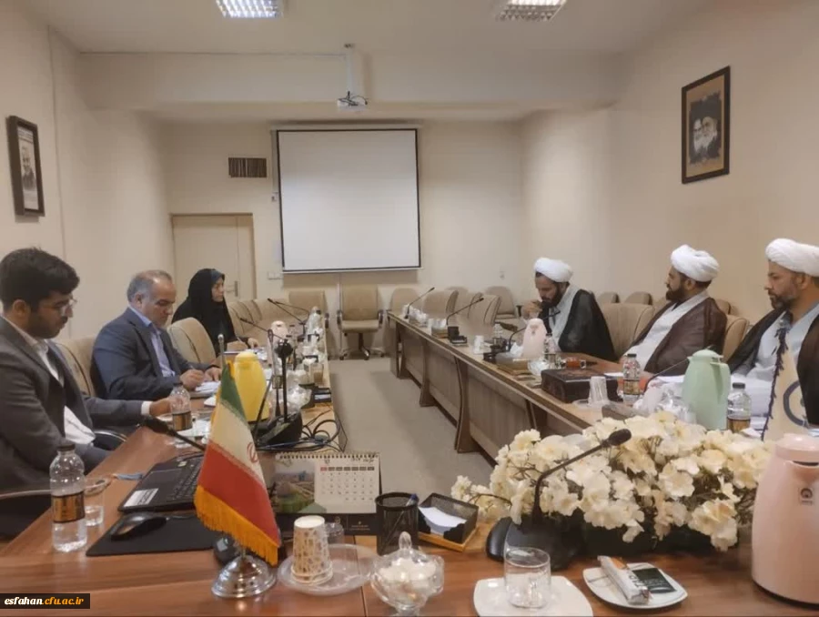 نشست صمیمانه ی سرپرست دانشگاه فرهنگیان اصفهان با ریاست  دفتر تبلیغات اسلامی اصفهان 2