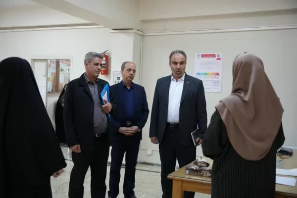 گزارش تصویری از بازدید نماینده ویژه وزارت آموزش و پرورش از فرآیند مصاحبه متقاضیان ورود به دانشگاه فرهنگیان در پردیس های شهید باهنر و فاطمه زهرا(س) و شهید رجایی اصفهان 4