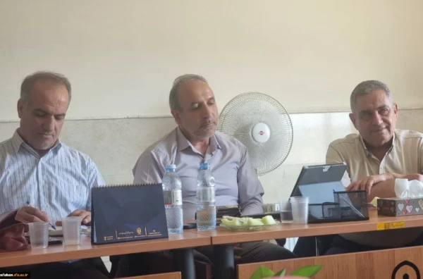 بازدید مسئولان دانشگاه فرهنگیان از مراکز شهید سلیمانی آران و بیدگل و امام خمینی (ره) کاشان؛ بررسی چالش ها، تجلیل از خیرین و تأکید بر تحول ساختاری 2