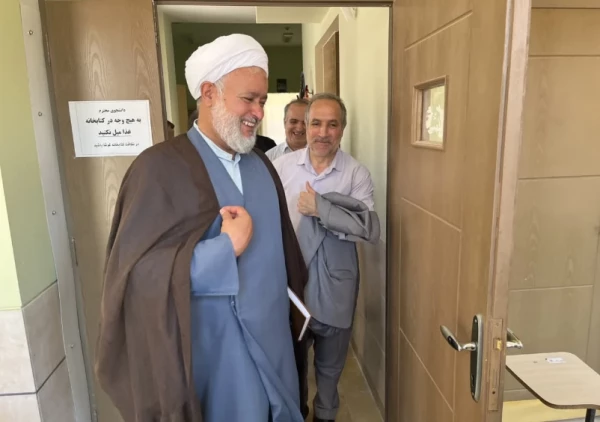 بازدید مسئولان دانشگاه فرهنگیان از مراکز شهید سلیمانی آران و بیدگل و امام خمینی (ره) کاشان؛ بررسی چالش ها، تجلیل از خیرین و تأکید بر تحول ساختاری 4