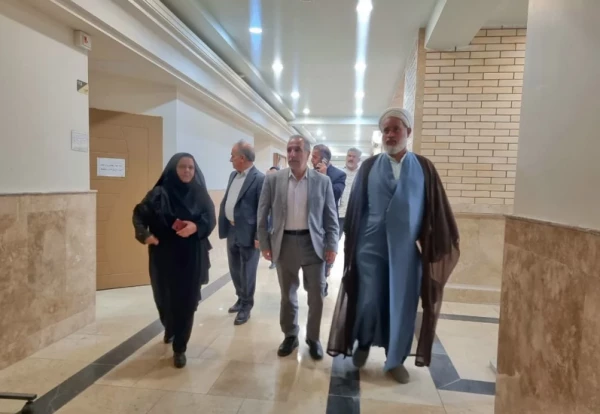 بازدید مسئولان دانشگاه فرهنگیان از مراکز شهید سلیمانی آران و بیدگل و امام خمینی (ره) کاشان؛ بررسی چالش ها، تجلیل از خیرین و تأکید بر تحول ساختاری 7