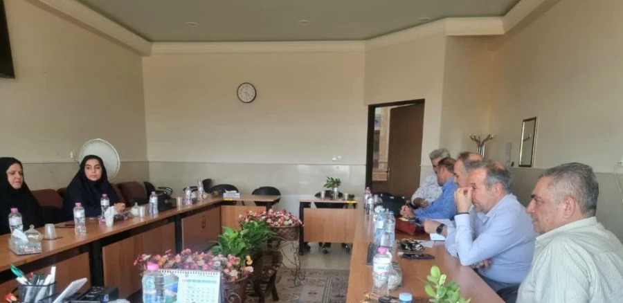 بازدید مسئولان دانشگاه فرهنگیان از مراکز شهید سلیمانی آران و بیدگل و امام خمینی (ره) کاشان؛ بررسی چالش ها، تجلیل از خیرین و تأکید بر تحول ساختاری 8