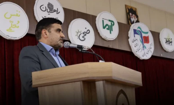 آیین  تکریم و معارفه مسئولین جدید حوزه و پایگاه های بسیج دانشجویی دانشگاه فرهنگیان استان اصفهان 3