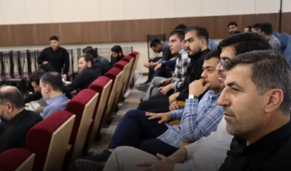 آیین  تکریم و معارفه مسئولین جدید حوزه و پایگاه های بسیج دانشجویی دانشگاه فرهنگیان استان اصفهان 4