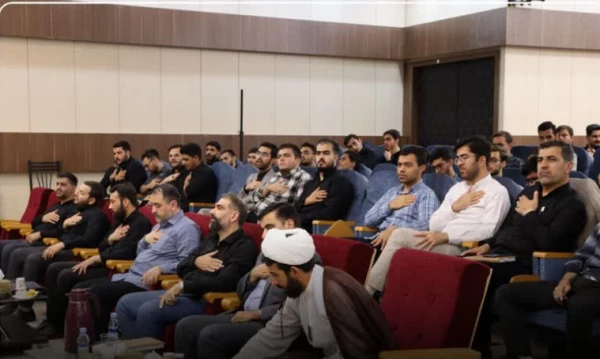 آیین  تکریم و معارفه مسئولین جدید حوزه و پایگاه های بسیج دانشجویی دانشگاه فرهنگیان استان اصفهان 10