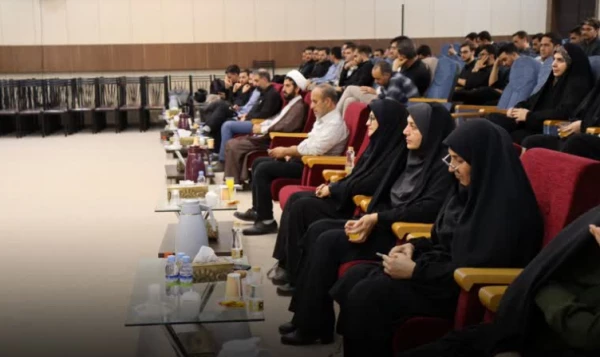 آیین  تکریم و معارفه مسئولین جدید حوزه و پایگاه های بسیج دانشجویی دانشگاه فرهنگیان استان اصفهان 14