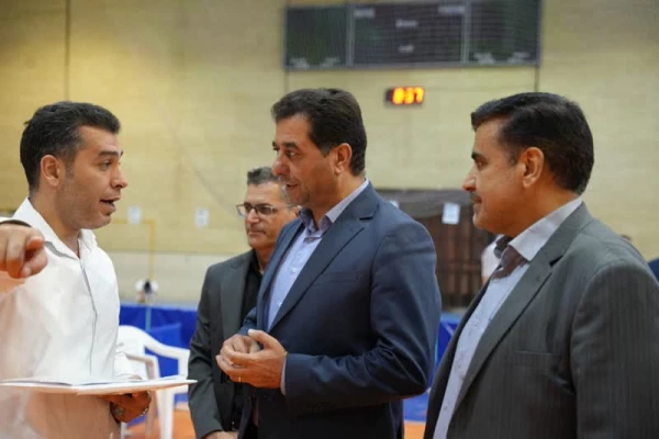 بازدید سرپرست دانشگاه فرهنگیان استان و مدیر کل آموزش و پرورش استان از فرآیند مصاحبه متقاضیان رشته تربیت بدنی در اصفهان و گزارشی تصویری از روند این مصاحبه در پردیس های شهیدباهنر و فاطمه زهرا (س) و مرکز شهیدآیت نجف آباد اصفهان 3