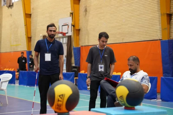 بازدید سرپرست دانشگاه فرهنگیان استان و مدیر کل آموزش و پرورش استان از فرآیند مصاحبه متقاضیان رشته تربیت بدنی در اصفهان و گزارشی تصویری از روند این مصاحبه در پردیس های شهیدباهنر و فاطمه زهرا (س) و مرکز شهیدآیت نجف آباد اصفهان 4