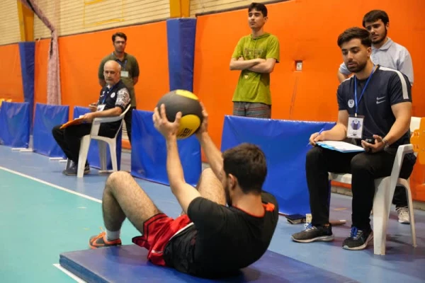 بازدید سرپرست دانشگاه فرهنگیان استان و مدیر کل آموزش و پرورش استان از فرآیند مصاحبه متقاضیان رشته تربیت بدنی در اصفهان و گزارشی تصویری از روند این مصاحبه در پردیس های شهیدباهنر و فاطمه زهرا (س) و مرکز شهیدآیت نجف آباد اصفهان 5