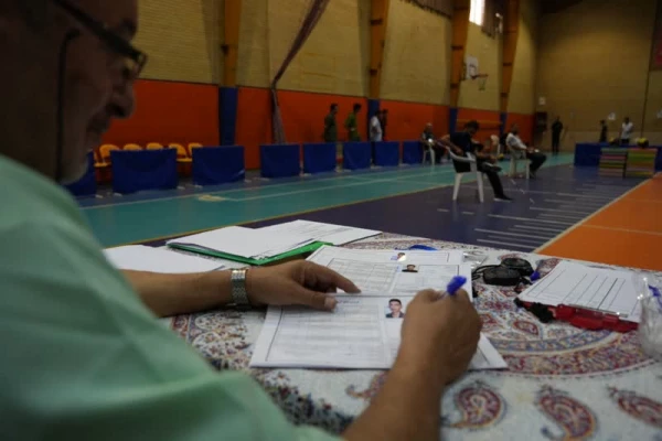 بازدید سرپرست دانشگاه فرهنگیان استان و مدیر کل آموزش و پرورش استان از فرآیند مصاحبه متقاضیان رشته تربیت بدنی در اصفهان و گزارشی تصویری از روند این مصاحبه در پردیس های شهیدباهنر و فاطمه زهرا (س) و مرکز شهیدآیت نجف آباد اصفهان 3