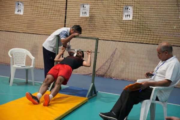 بازدید سرپرست دانشگاه فرهنگیان استان و مدیر کل آموزش و پرورش استان از فرآیند مصاحبه متقاضیان رشته تربیت بدنی در اصفهان و گزارشی تصویری از روند این مصاحبه در پردیس های شهیدباهنر و فاطمه زهرا (س) و مرکز شهیدآیت نجف آباد اصفهان 4