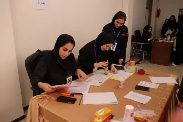 بازدید سرپرست دانشگاه فرهنگیان استان و مدیر کل آموزش و پرورش استان از فرآیند مصاحبه متقاضیان رشته تربیت بدنی در اصفهان و گزارشی تصویری از روند این مصاحبه در پردیس های شهیدباهنر و فاطمه زهرا (س) و مرکز شهیدآیت نجف آباد اصفهان 2